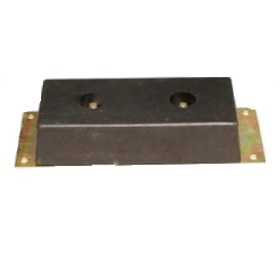 MOLDED RUBBER DOCK BUMPER WITH PLATE