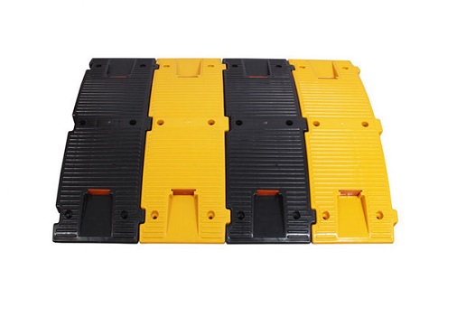 PLASTIC SPEED BREAKER